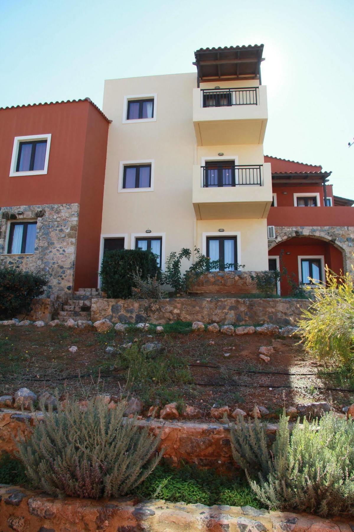 Amazones Driades Apartments Piskopiano Exterior photo